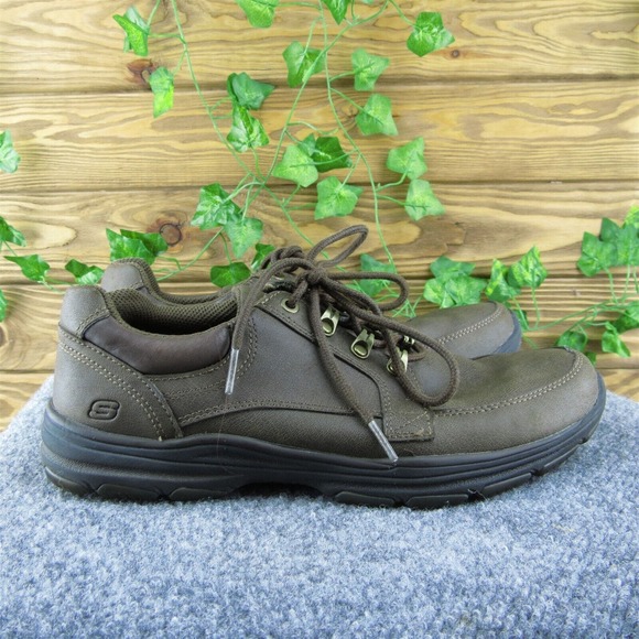 SKECHERS Classic Fit Men Sneaker Shoes Brown Lace‎ Up Size 8.5 Medium - Picture 4 of 10
